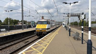 82225 at Newark North Gate. &copy; Luivery