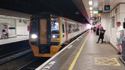 158840,158831 at Birmingham New Street. &copy; MemberOfThePublic