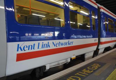 465908 at London Victoria. &copy; AJax