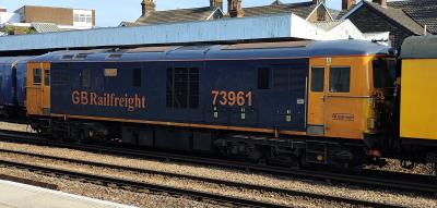 73961 at Tonbridge. &copy; Geoff