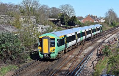 photo of 377328 at Havant