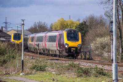 220025 at Didcot Parkway. &copy; Shotts
