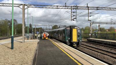 350120 at Northampton. &copy; Luivery
