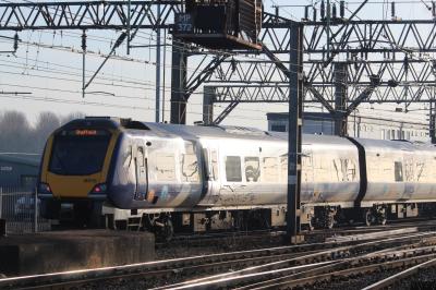 195115 at Manchester Piccadilly. &copy; ConnorsRailPhotography