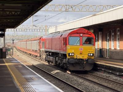 66137 at Nuneaton. &copy; Luivery