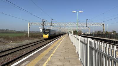 390123 at Cheddington. &copy; Luivery