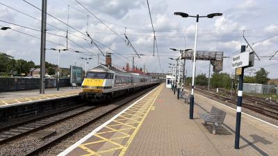 82212 at Newark North Gate. &copy; Luivery