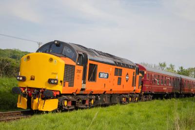 37607,EMU 428 at Swanage Railway - Wurzel UWC. &copy; Zain