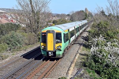 377143 at Portchester. &copy; Bestieboy