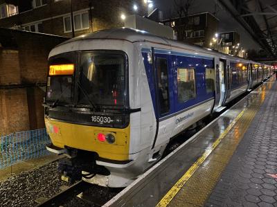165030 at London Marylebone. &copy; Pistolpete008