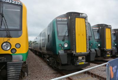 350259 at Long Marston. &copy; AJax
