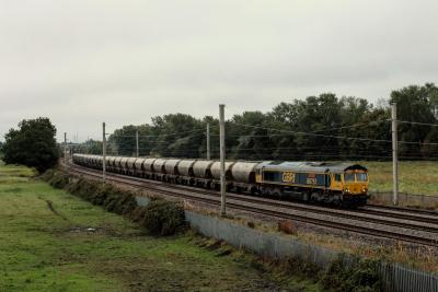 66751 at Winwick. &copy; stevexos