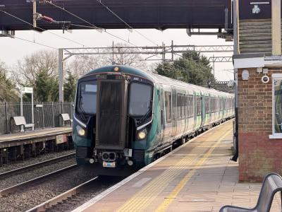 730222 at Cheddington. &copy; Luivery