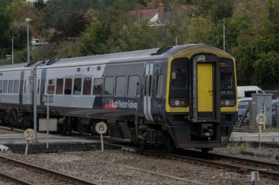 159001 at Exeter St Davids. &copy; Harry Bennellick