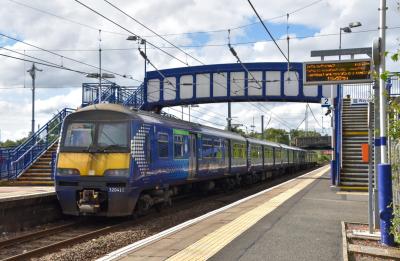 photo of 320411 at Whifflet