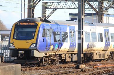195122 at Manchester Piccadilly. &copy; ConnorsRailPhotography