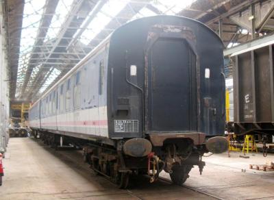 975977 Coach at Eastleigh Works. &copy; Byron5574