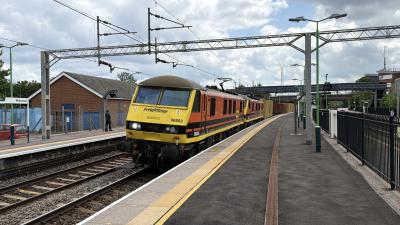 90003 at Wolverton. &copy; Luivery