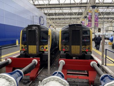 450054,450006 at London Waterloo. &copy; Pistolpete008