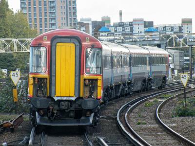 442402 at Clapham Junction. &copy; llamafish