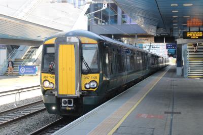 387148 at Reading. &copy; SirArchie34059