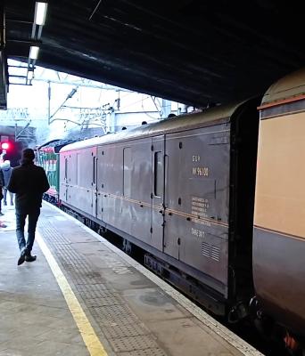 96100 coach at Birmingham New Street. &copy; Geoff