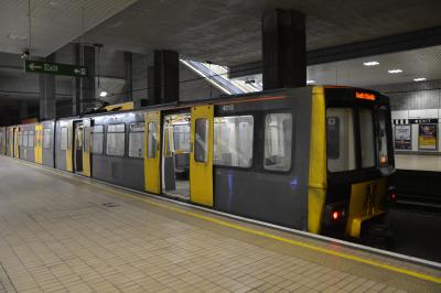 TW 4015 at St. James (Tyne & Wear Metro). &copy; AJax