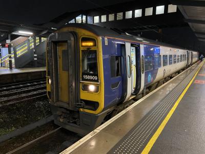 158909 at Wakefield Westgate. &copy; Pistolpete008