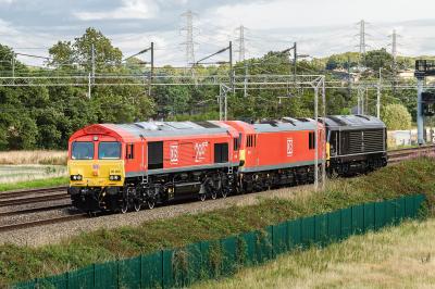 photo of 66200,92011,67005 at Rugeley North Junction