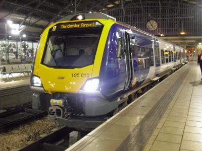 195010 at Liverpool Lime Street. &copy; Gary37401