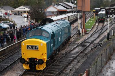 6975 at South Devon Railway - Buckfastleigh. &copy; trainlogger