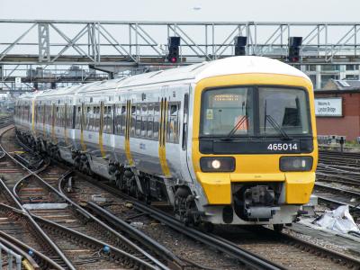 465014 at London Bridge. &copy; llamafish