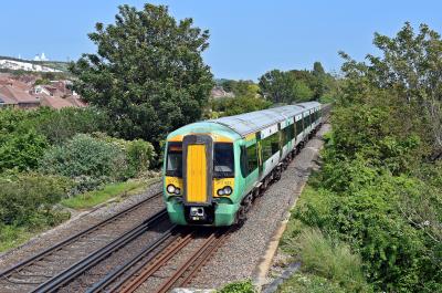 377423 at Portchester. &copy; Bestieboy