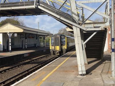 444002 at Hinton Admiral. &copy; al66class59