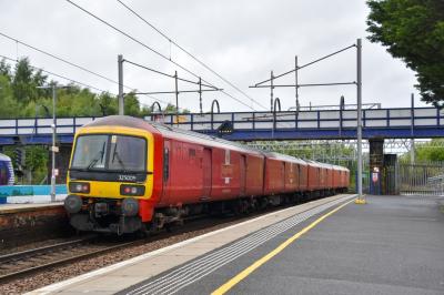 photo of 325009 at Motherwell