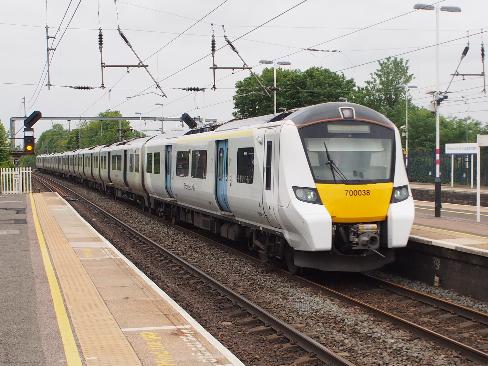 Photo of 700038 at Harpenden — trainlogger