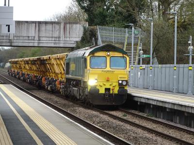 66551 at Reading Green Park. &copy; Western Campaigner