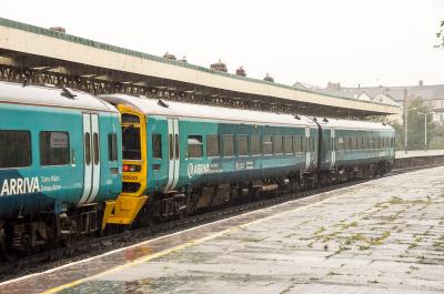158835 at Llandudno Junction. &copy; Shotts