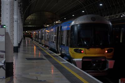 332010 at London Paddington. &copy; Harry Bennellick