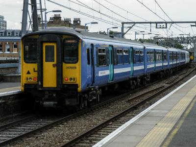 317669 at Bethnal Green. &copy; llamafish