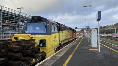 70812 at Exeter St Davids. &copy; Harry Bennellick