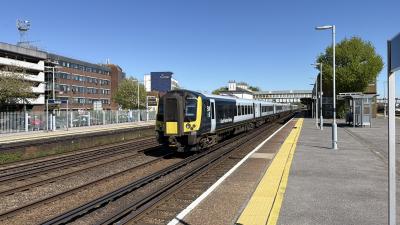 444043 at Eastleigh. &copy; Luivery