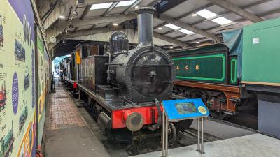 27505 steam at Bluebell Railway. &copy; South Coast Trainspotter