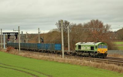 66004 at Winwick. &copy; stevexos
