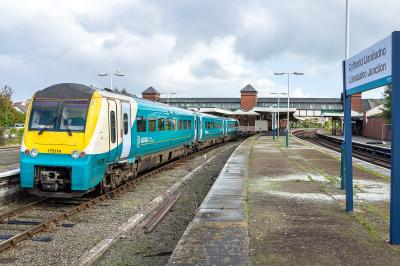 175114 at Llandudno Junction. &copy; Shotts