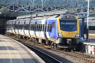 331105 at Manchester Piccadilly. &copy; ConnorsRailPhotography