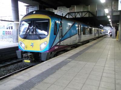 185114 at Manchester Victoria. &copy; Gary37401