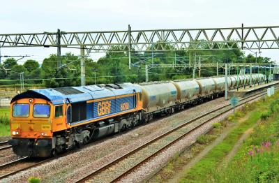 66768 at Acton Bridge (Cheshire). &copy; stevexos