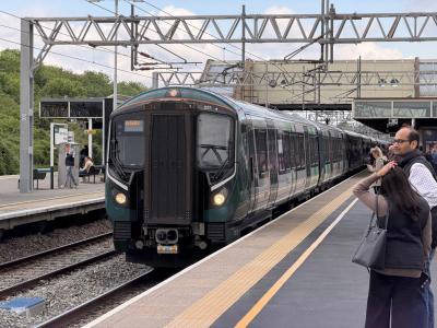 730221 at Milton Keynes Central. &copy; Luivery