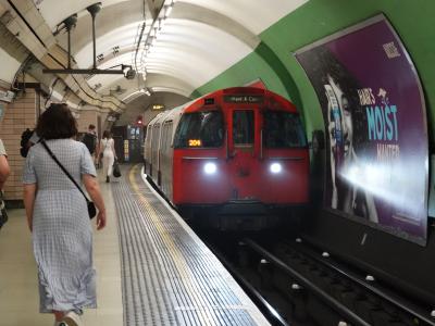photo of LU3299 at Paddington (LU)